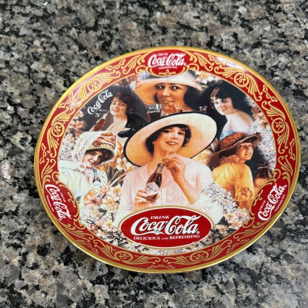 Franklin Mint Coca-Cola Fashion Ladies Porcelain Plate
